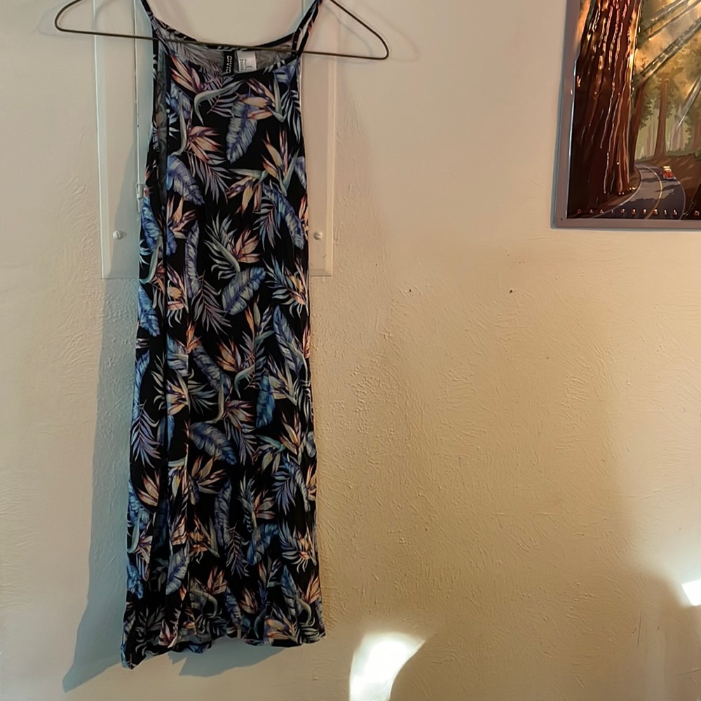 Floral print H&M size 6 dress